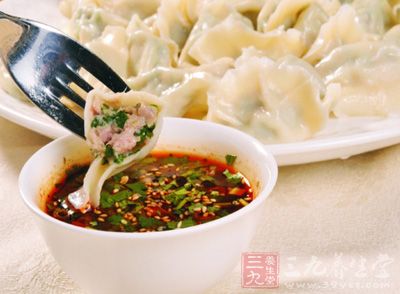 豬肉芹菜餃子的制作方法