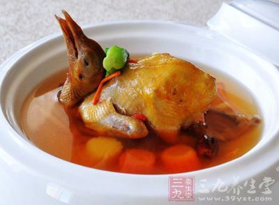 清炖鴿子湯的制作方法
