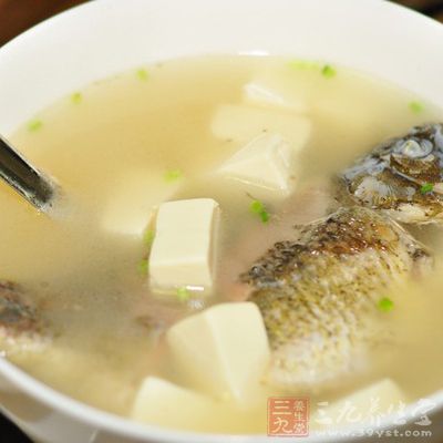 鲫魚豆腐湯 鲫魚豆腐湯