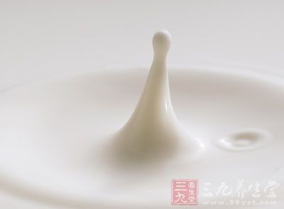 牛奶補鈣，可以補充孩子骨骼生長所需