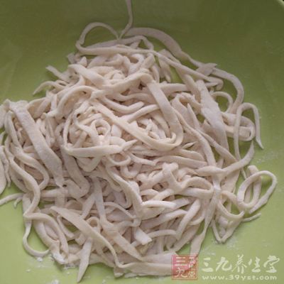 剛擀出的面條