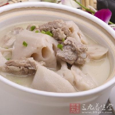 藕節炖排骨