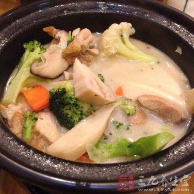 平菇雞絲湯