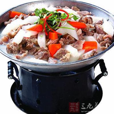 中藥炖羊肉