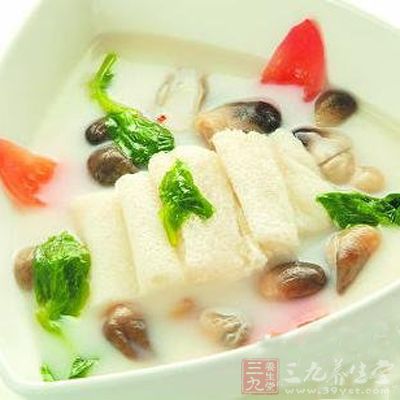 竹荪百合四寶湯的制作方法
