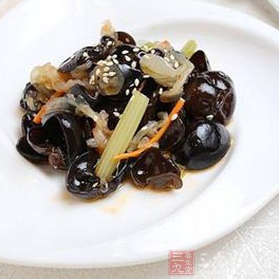 海木耳涼拌海蜇皮