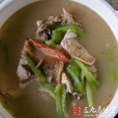 絲瓜仁鲢魚湯