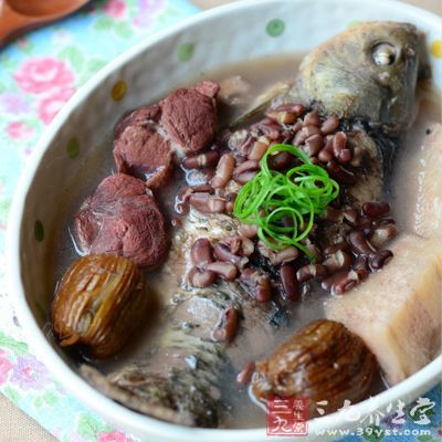 歸芪鲫魚的做法