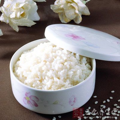 剛煮好的米飯直接炒