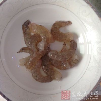 蝦仁剝殼開背去蝦線