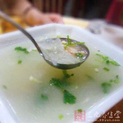 廣東民間傳統的解暑湯,具消暑、除煩、利水之功 廣東民間傳統的解暑湯,具消暑、除煩、利水之功