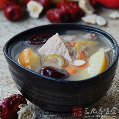 雪梨瘦肉湯能清熱降火,此湯可治臊久咳和熱性哮喘 雪梨瘦肉湯能清熱降火,此湯可治臊久咳和熱性哮喘