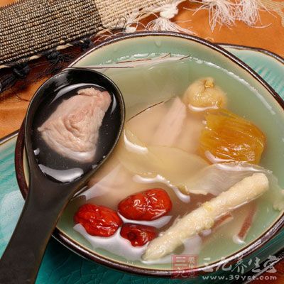 冬瓜江瑤柱煲老鴨湯清熱生津、滋補養顏 冬瓜江瑤柱煲老鴨湯清熱生津、滋補養顏