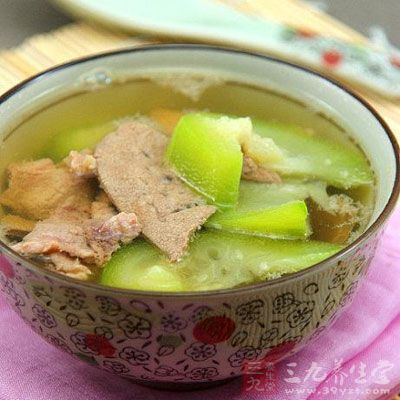 絲瓜性涼味甘,入肝、胃經 絲瓜性涼味甘,入肝、胃經