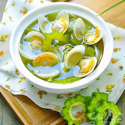 苦瓜可清熱和胃、清心解毒;文蛤含蛋白質 苦瓜可清熱和胃、清心解毒;文蛤含蛋白質