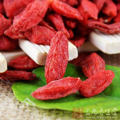 枸杞子有養血柔肝的功效 枸杞子有養血柔肝的功效