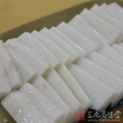兔肉200克,淮山藥30克 兔肉200克,淮山藥30克