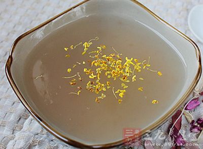 藕粉中含有黏液蛋白和膳食纖維 藕粉中含有黏液蛋白和膳食纖維
