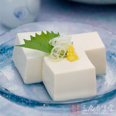 豆類食品含有一種被稱為“異黃酮”的化學物質 豆類食品含有一種被稱為“異黃酮”的化學物質