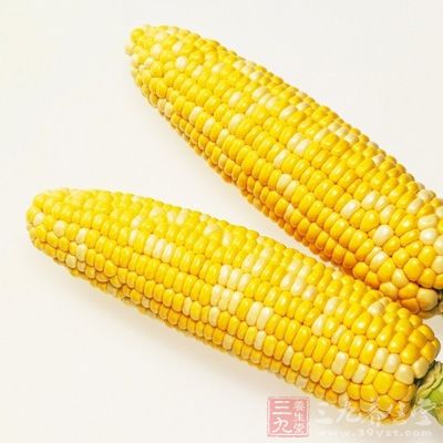 玉米200克、雞胸脯肉200克 玉米200克、雞胸脯肉200克