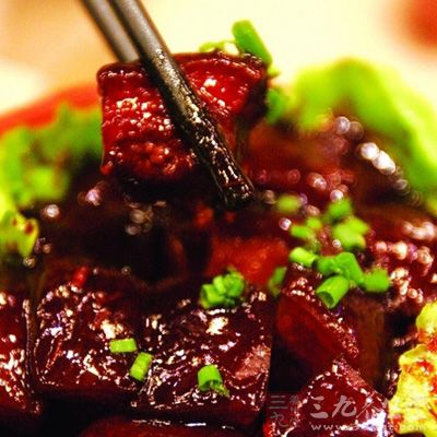 三分之一湯匙、生抽適量、料酒一湯匙、味精適量 三分之一湯匙、生抽適量、料酒一湯匙、味精適量