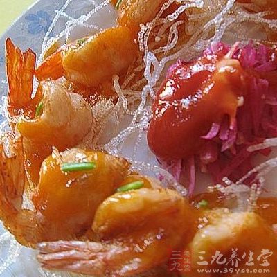 大蝦要新鮮，刀工處理要到位