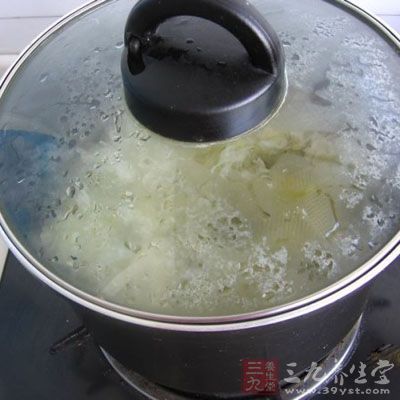 用小火慢炖