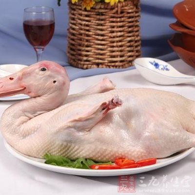 鴨肉性味甘鹹而平和
