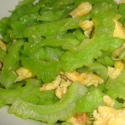 芝麻苦瓜炒蛋