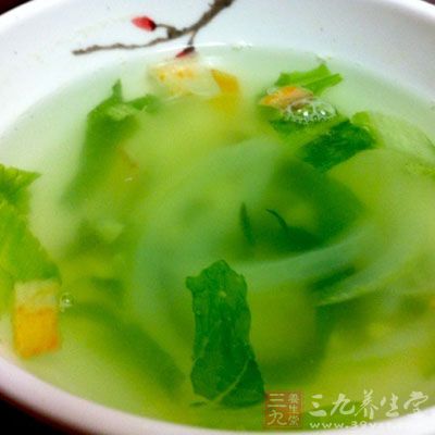 各種新鮮蔬菜中含有大量鹼性物質並易溶於湯中