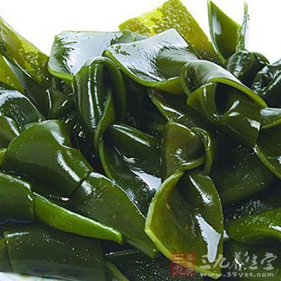 材料:浸發海帶100克 材料:浸發海帶100克