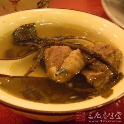 金線蓮炖湯