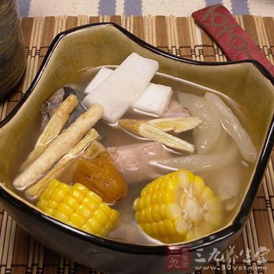 廣東式煲湯營養豐富;日本豆面醬湯是用大豆做的,所以又能提供植物性激素 廣東式煲湯營養豐富;日本豆面醬湯是用大豆做的,所以又能提供植物性激素