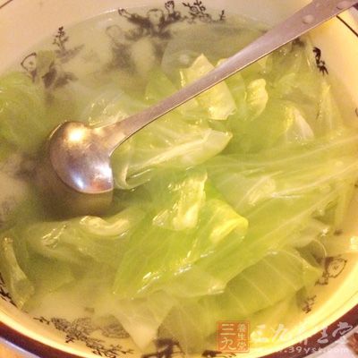白菜奶汁湯讓你食欲大開 白菜奶汁湯讓你食欲大開