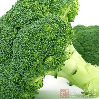 菠菜、苋菜、冬筍、荷蘭芹和綠菜花 菠菜、苋菜、冬筍、荷蘭芹和綠菜花