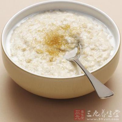 牛奶粥護腸道