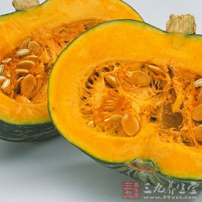 黑豆 220g，南瓜 150g，冰糖適量