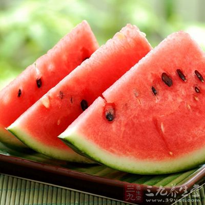 西瓜含有人體所需的多種營養成分 西瓜含有人體所需的多種營養成分