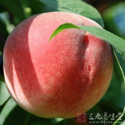 蜜桃還能給予頭發高度保濕和滋潤