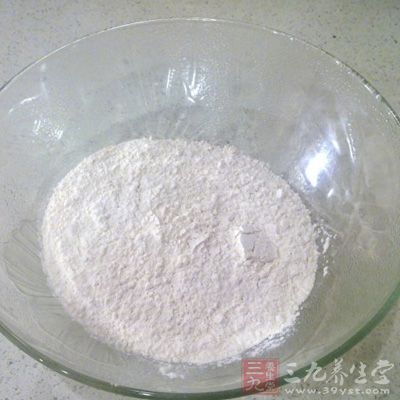 准備適量面粉 准備適量面粉