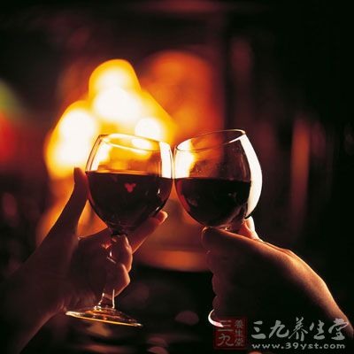 如果飲酒，可使血糖驟降