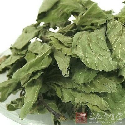 養心湯:干荷葉煮成紅色 養心湯:干荷葉煮成紅色