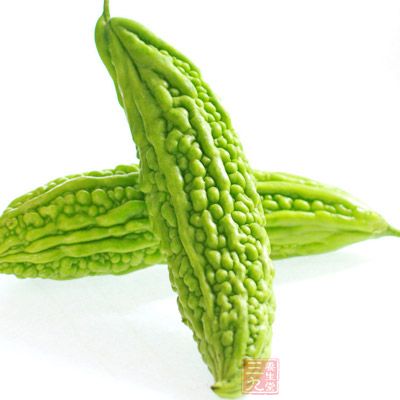 苦瓜具有熱祛心火，解毒，明目，補氣益精，止渴消暑，治癰