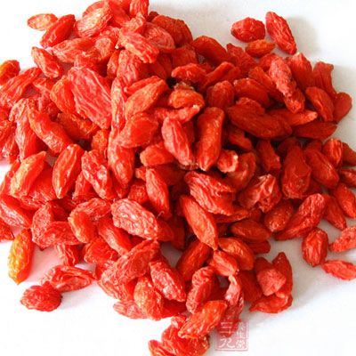 材料:枸杞子30克 材料:枸杞子30克