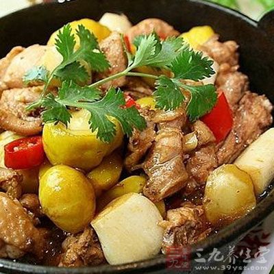 板栗燒土雞 板栗燒土雞