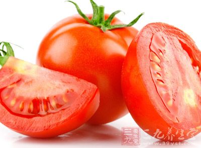 西紅柿所含蘋果酸、檸檬酸等有機酸，能促使胃液分泌，對脂肪及蛋白質的消化