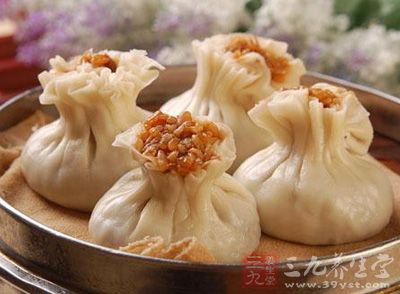 燒賣，又稱燒麥、肖米、稍麥、鬼蓬頭