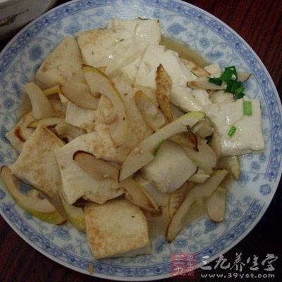 春筍焖豆腐的做法