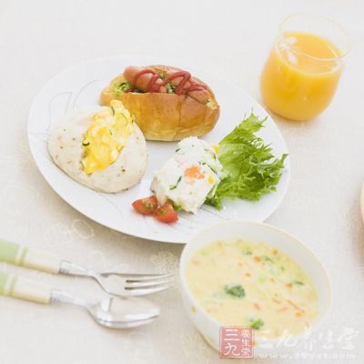 做一個快速而健康的早餐便當 做一個快速而健康的早餐便當