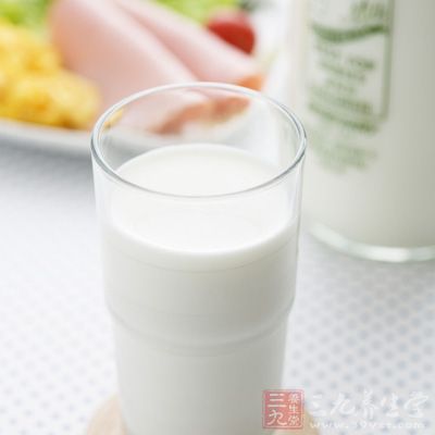 日日喝牛奶很關鍵,不能喝水 日日喝牛奶很關鍵,不能喝水